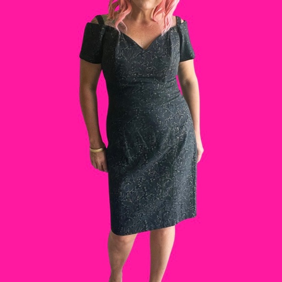 90s “All that Jazz” Off the Shoulder Sheath Dress - Picture 2 of 5